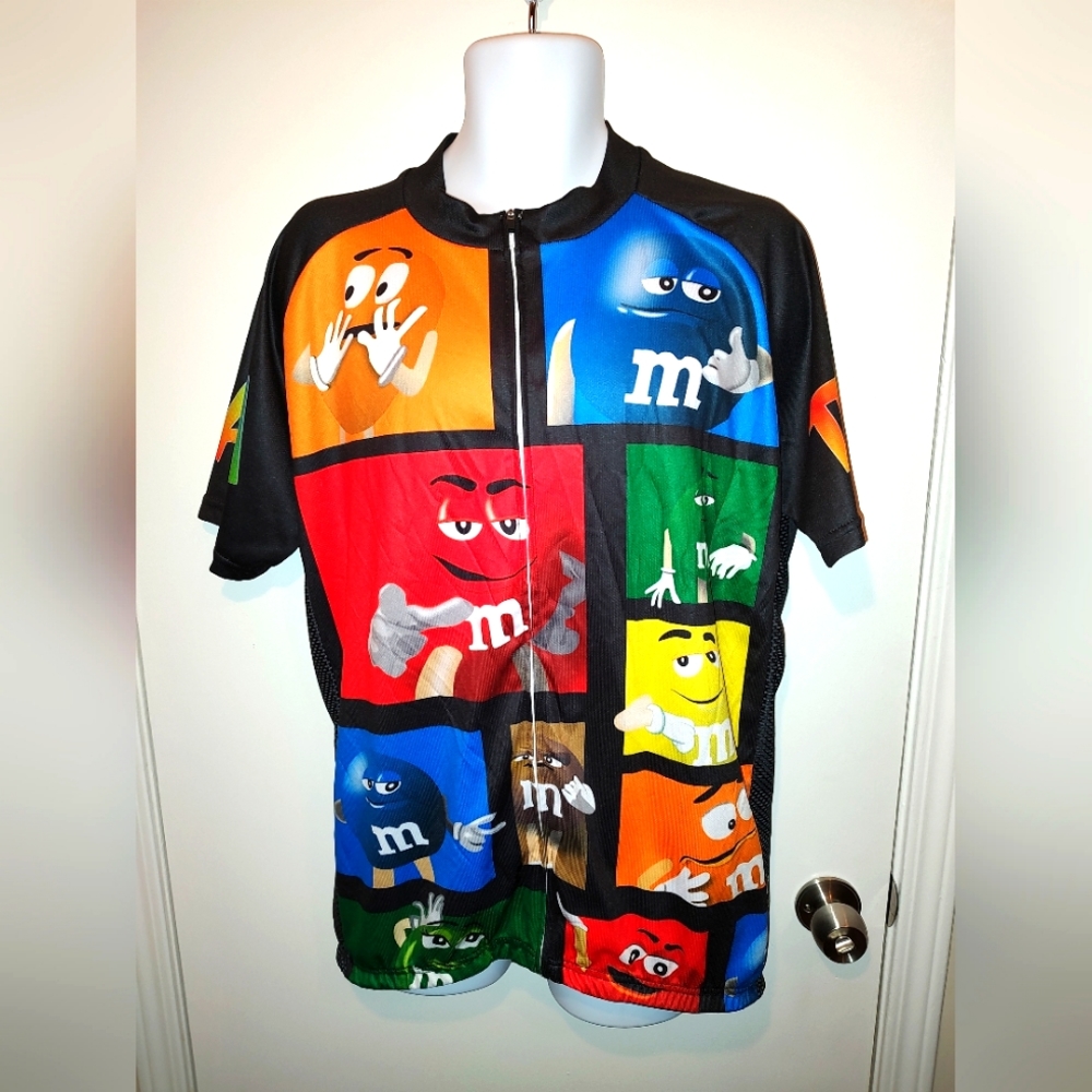 🆕 M&M cycling shirt